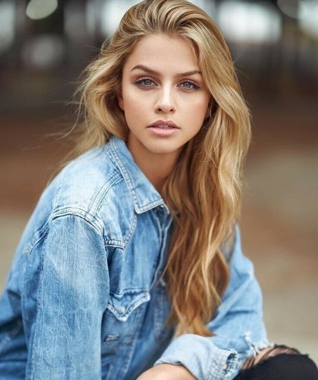 Marina Laswick pornstar images