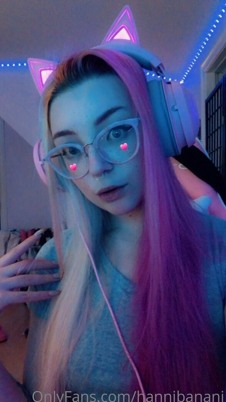 hannibanani best model pic