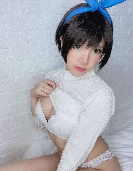 pikiichu sexy model pictures