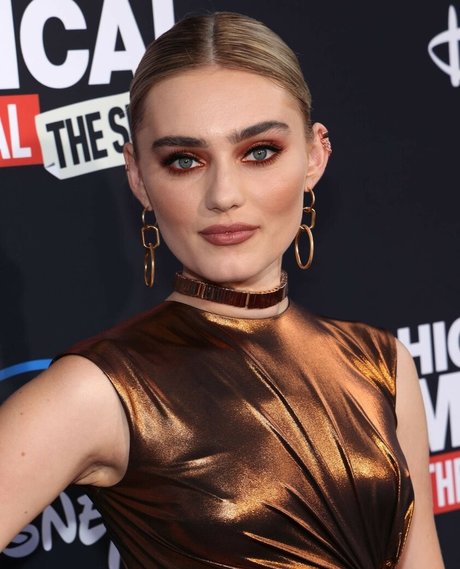 Meg Donnelly pretty model picture
