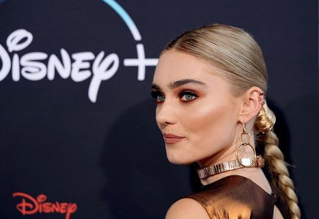 Meg Donnelly pretty pornstar pic
