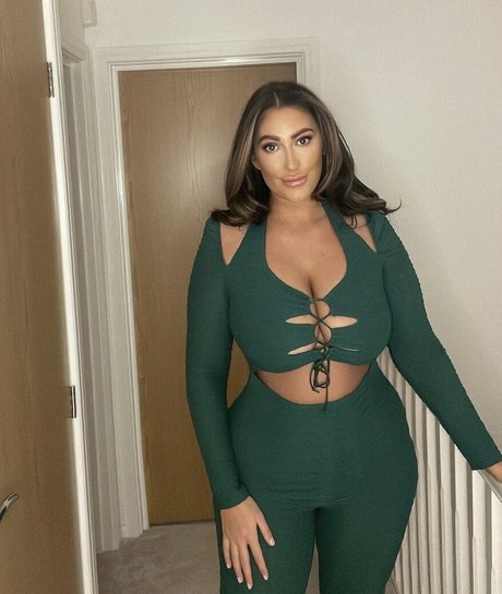 Kirstie V pornographic actress images