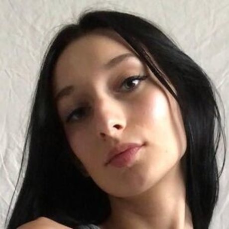 RoxyyyMilano high quality actress img