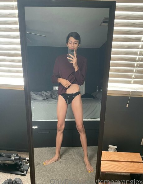 femboyangiesfeet star top gallery