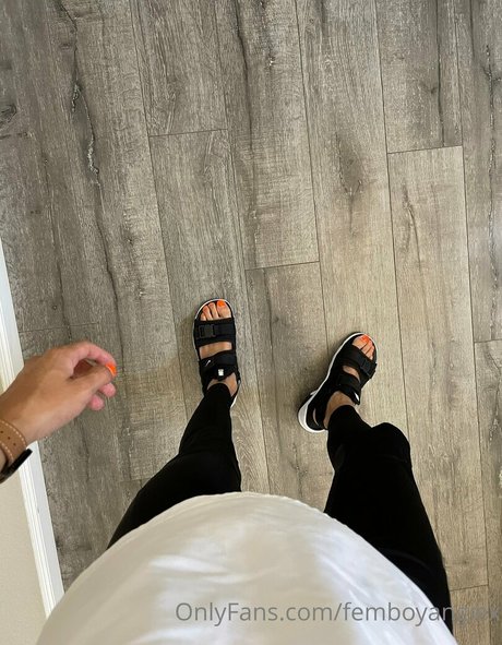 femboyangiesfeet beautiful star picture