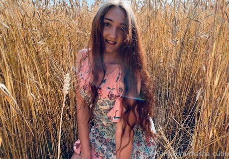 mashacutie art model gallery