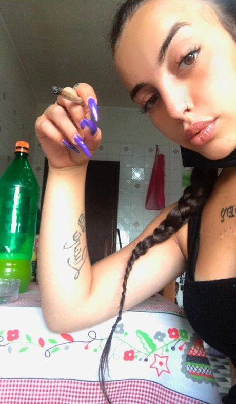 Claudia Vale beautiful star photos