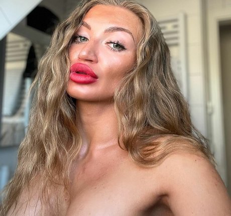 Enrica Ademi exclusive actress img