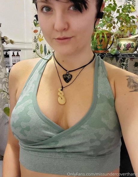 missundercoverthang exclusive model images