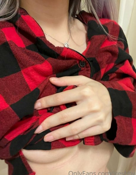 iresbby nude model image