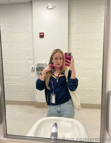 eroharu sexy pornstar image