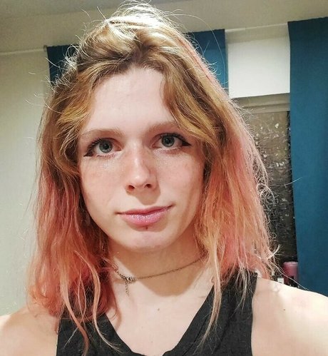 RainieBun pornstar hot img