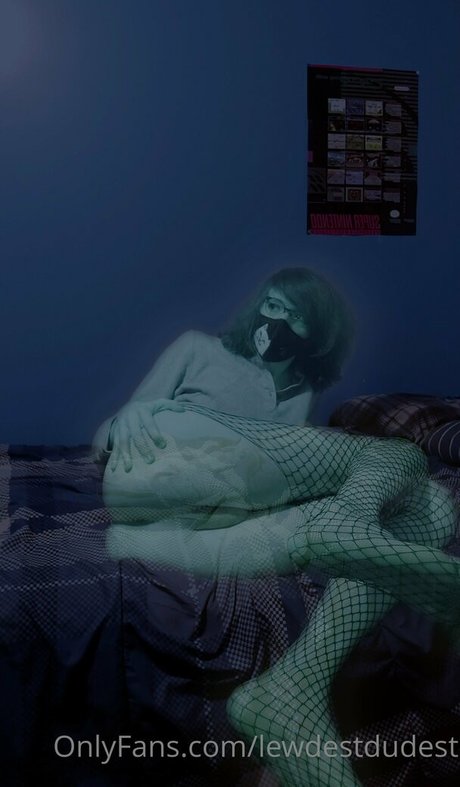 lewdestdudest erotic star pictures