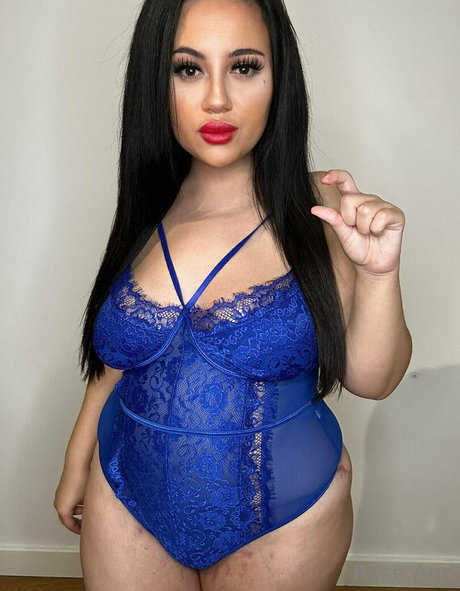 roseann330 sexy model images
