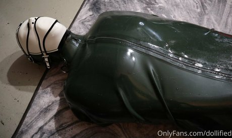 dollified hot star pictures