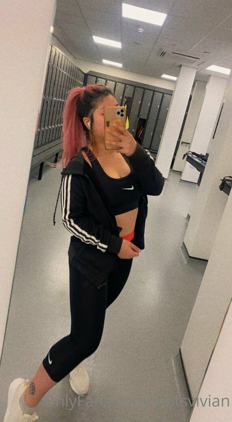 yoitsvivian free star pic