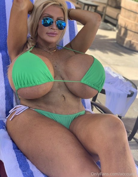 allegracolesworld sexy actress photo