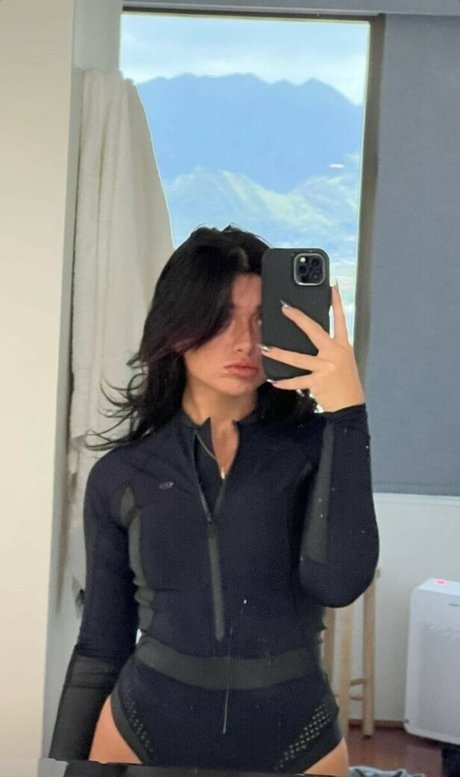 Tabitha Swatosh model free galleries