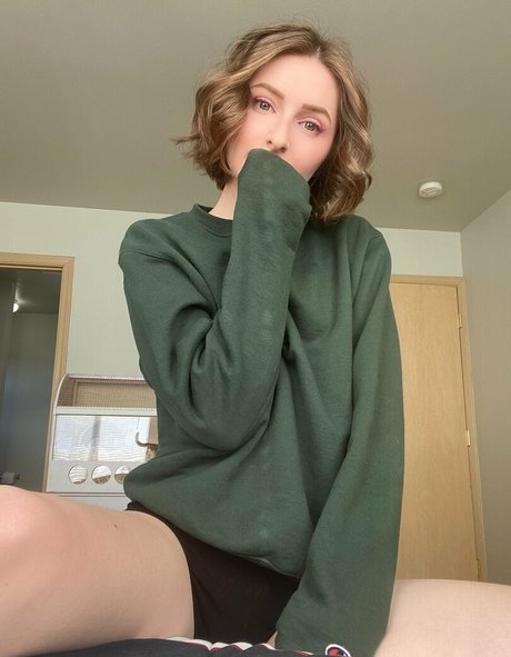 xkatiexxxpremium model pornographic pic