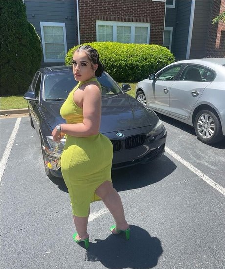 _mickeyymonett naked actress pic