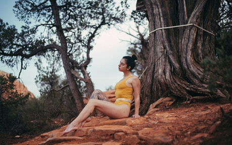 lesbian kissing onlyfans beautiful images