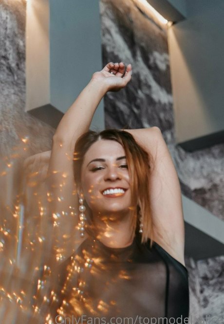 Model Alice star naked images