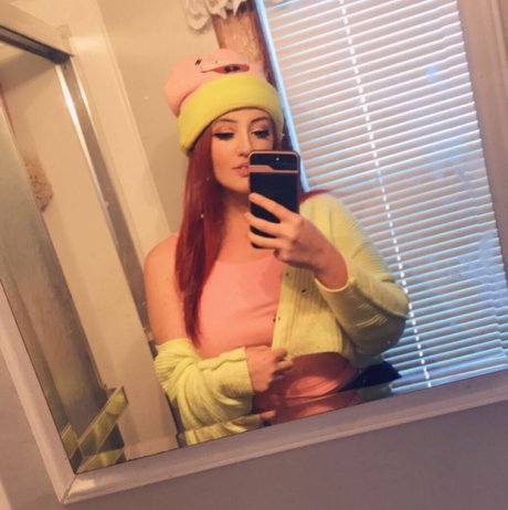 Alexis Marie art star gallery