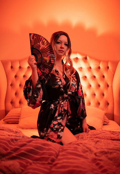 aimufreelia pornstar picture