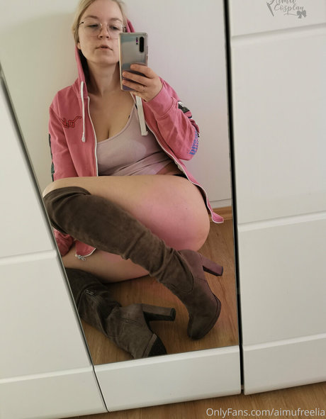 aimufreelia pornstar sex archive