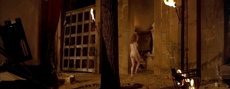 Jennifer Jason Leigh model nice img