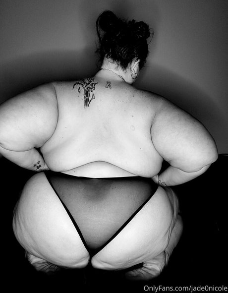jade0nicole erotic pornstar pic