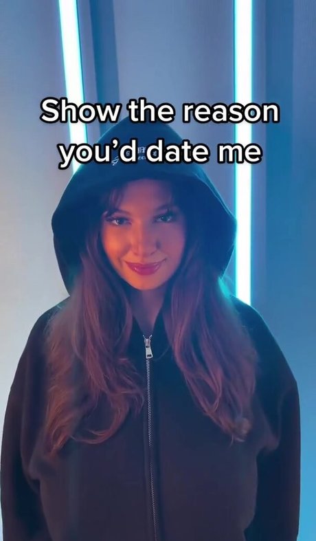 Estallia porn model photo