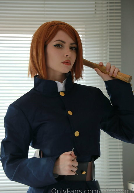 lui stormf model top picture