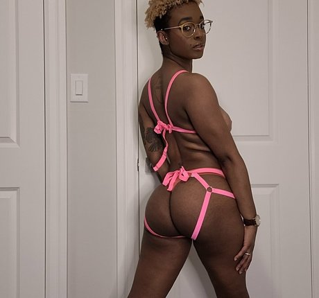 deedeebee96 pornstar exclusive photo