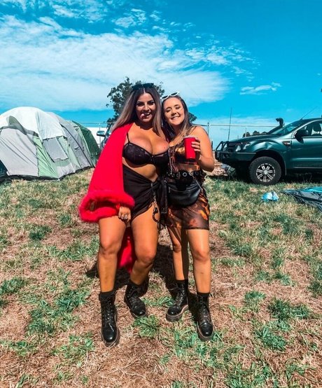 Chloe C pornstar pretty img