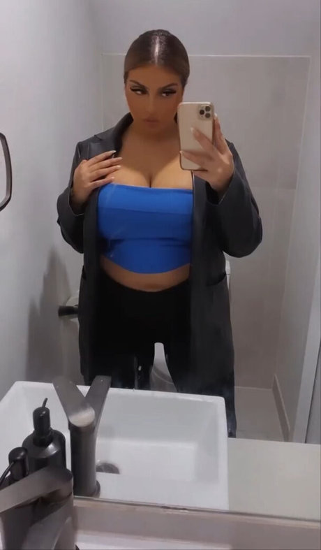 Chloe C pornstar sexy photos