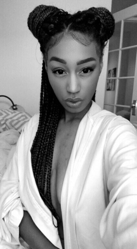 Nia Simone star pretty picture