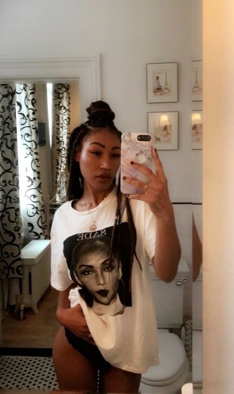 Nia Simone top model galleries