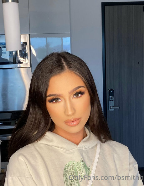 bsmithh top pornstar photo
