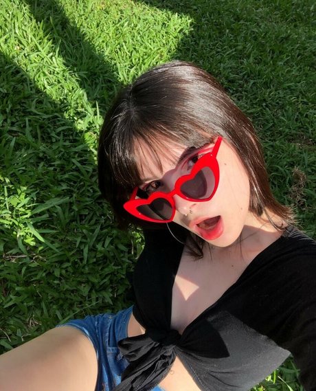 Victoria Ribeiro porn actress images