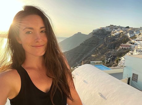 Nikki Delventhal model hot picture