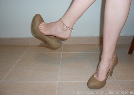onlydiamondsoles model images