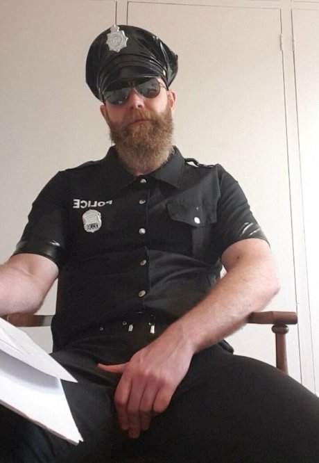 alley cat man star pretty img