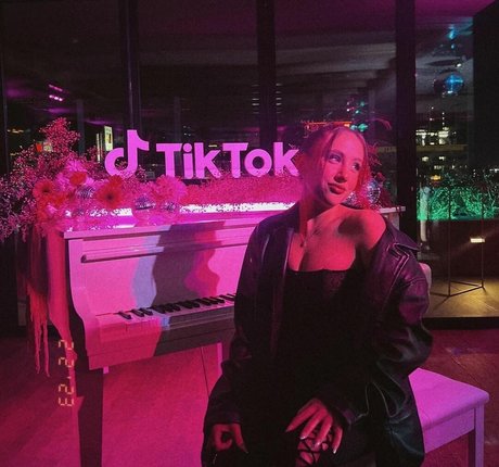 Ava Kolker high quality pornstar pictures