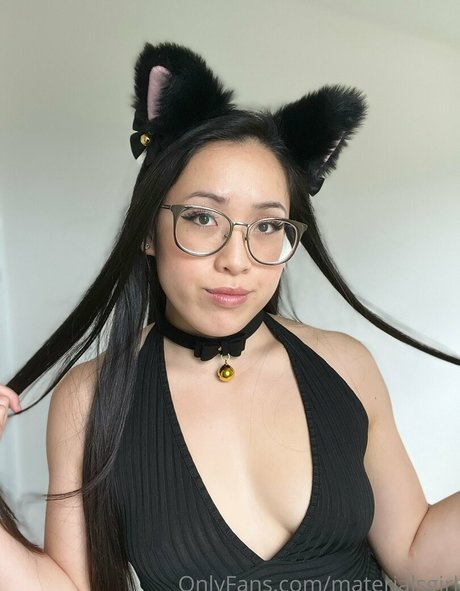 materialsgirl erotic star pic