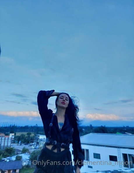 clementina moon pornographic model picture