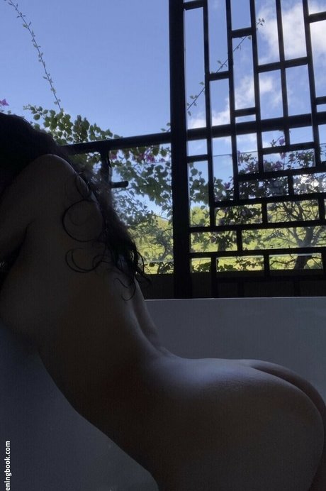 sxorpiton nude actress pictures