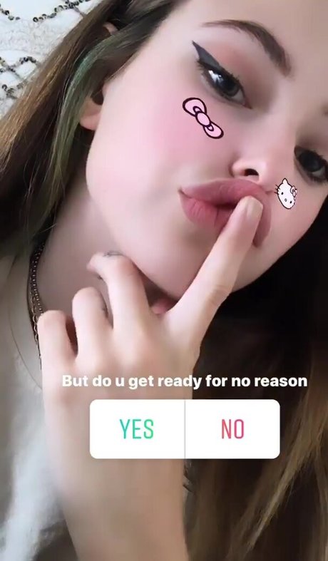 Ava Cooper pornstar naked gallery