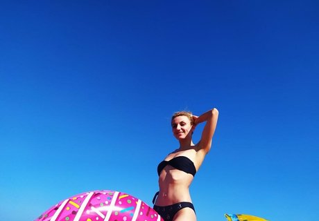 helenadolphin xxx pornstar pics