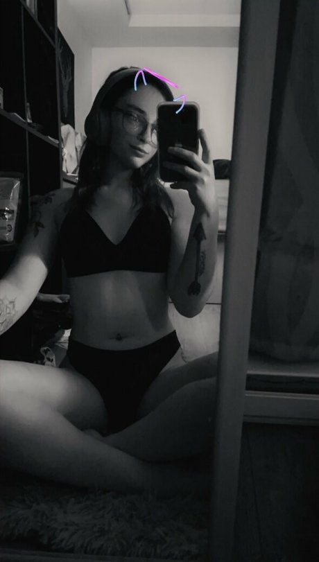 miniloupxxx best model photo